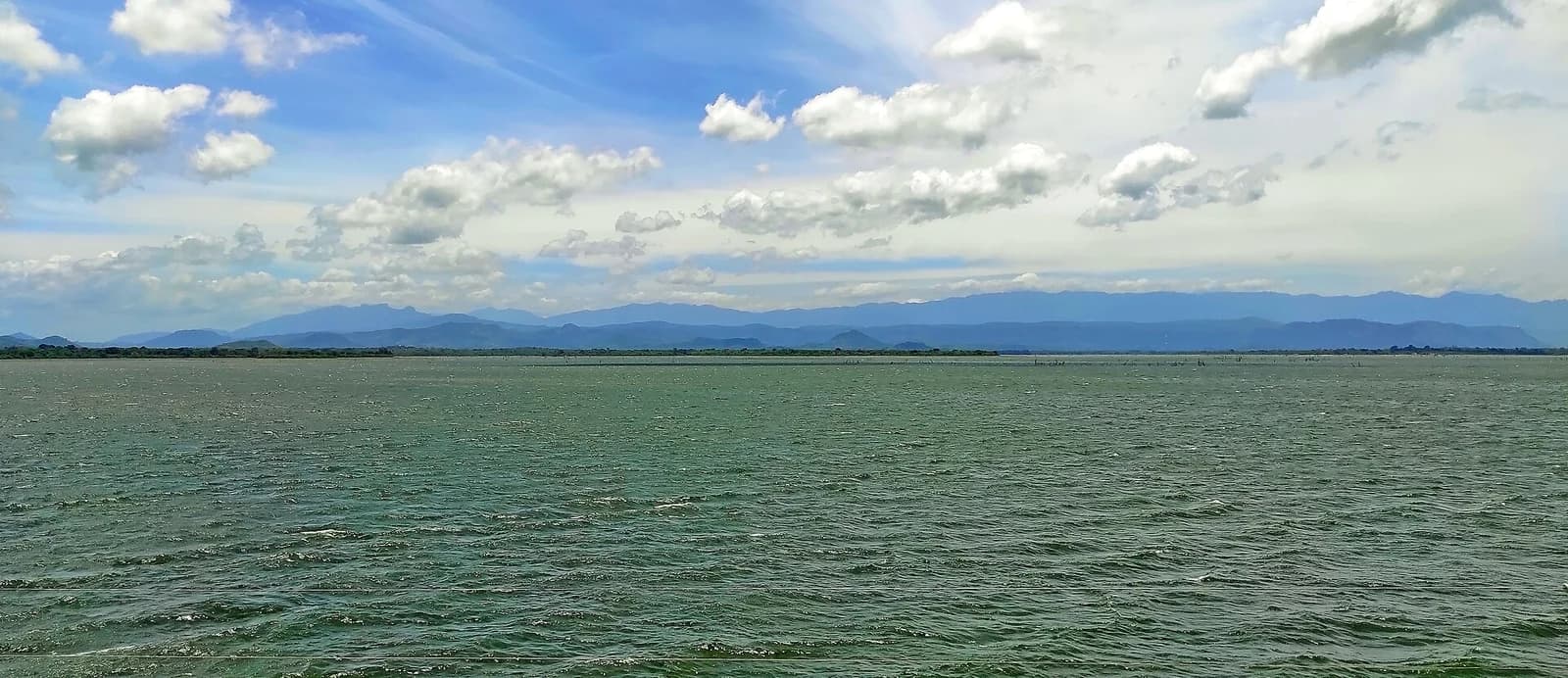 Udawalawe Reservoir in Udawalawe National Park